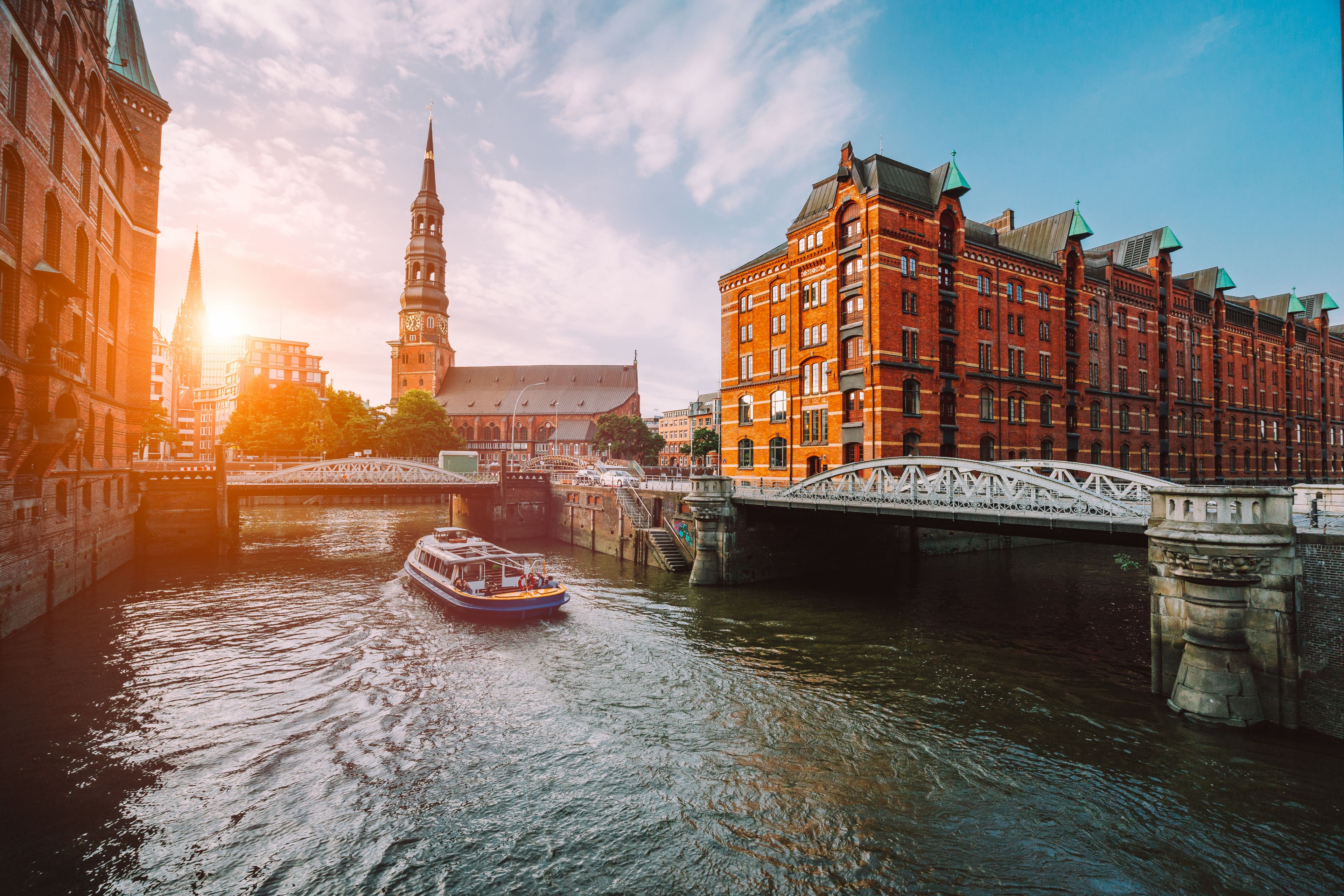 AdobeStock_226695659_Speicherstadt_Hamburg.jpeg